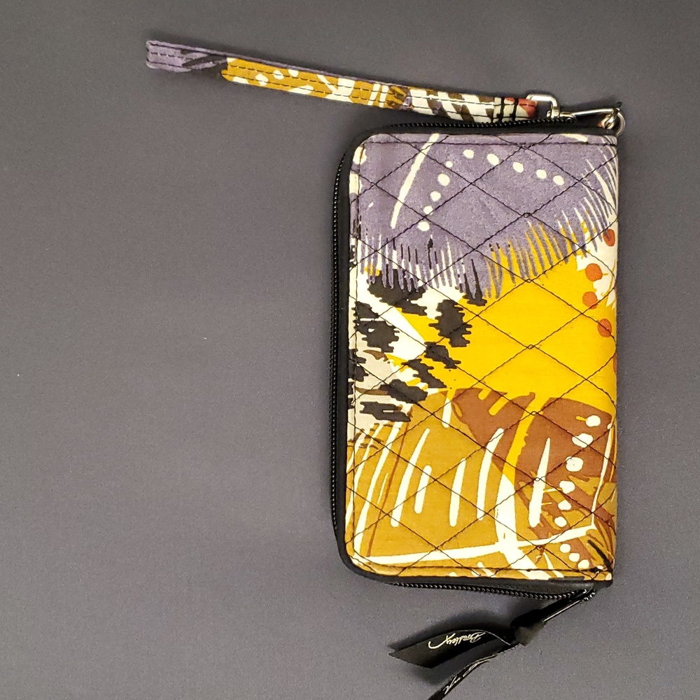Vera Bradley Grab and Go wristlet wallet in painted feathers pattern